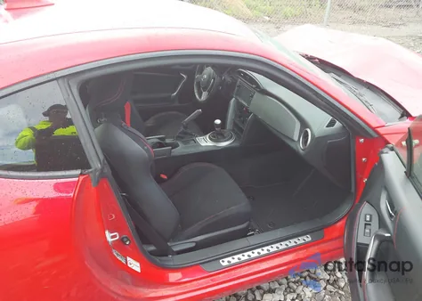 2015 Scion Fr-S из США, поврежденный, VIN JF1ZNAA16F8707383